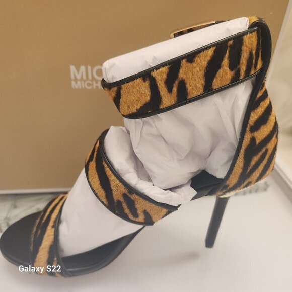 Michael Kors. "Amal" Heeled Sandals. NIB. Size 6.5 - Picture 4 of 11